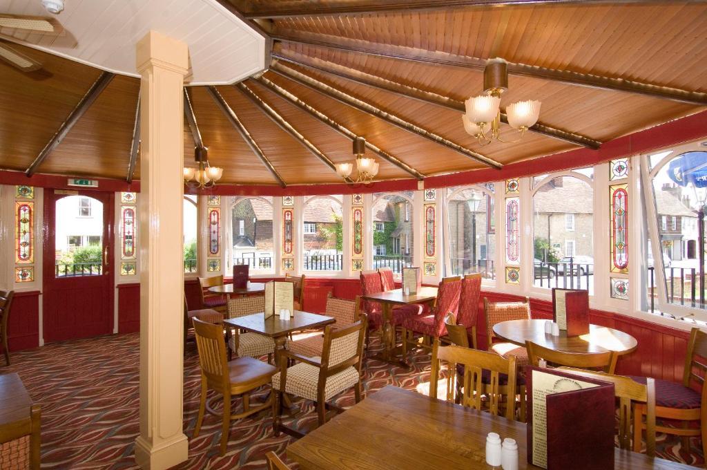 The Roebuck Inn - Relaxinnz Harrietsham Exterior foto